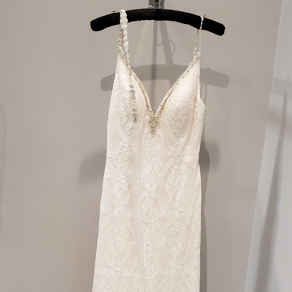 Maggie Sottero Wedding Dress